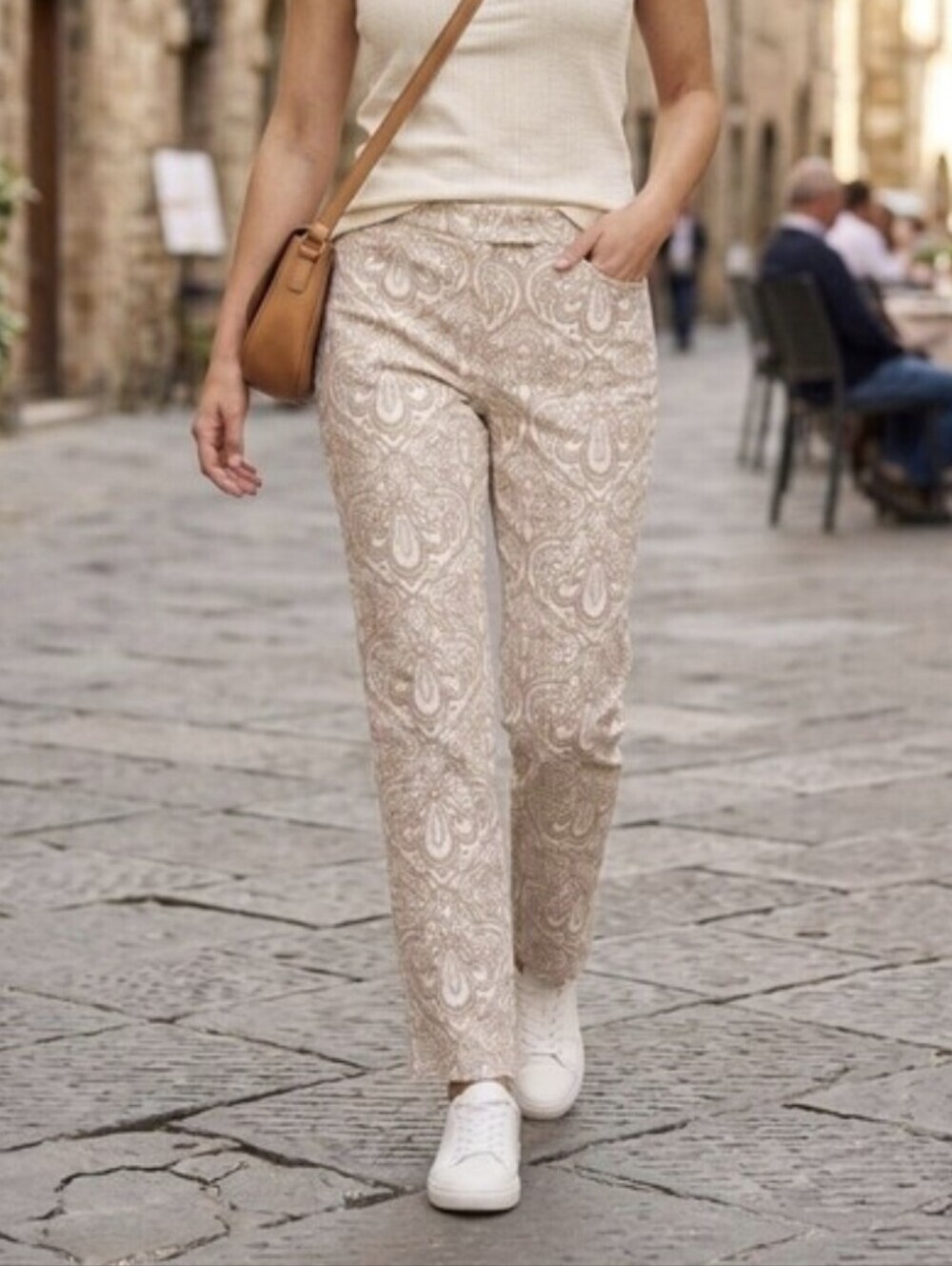 Nygard Collection Women’s Beige Textured Paisley Print Dress Pants Size 12